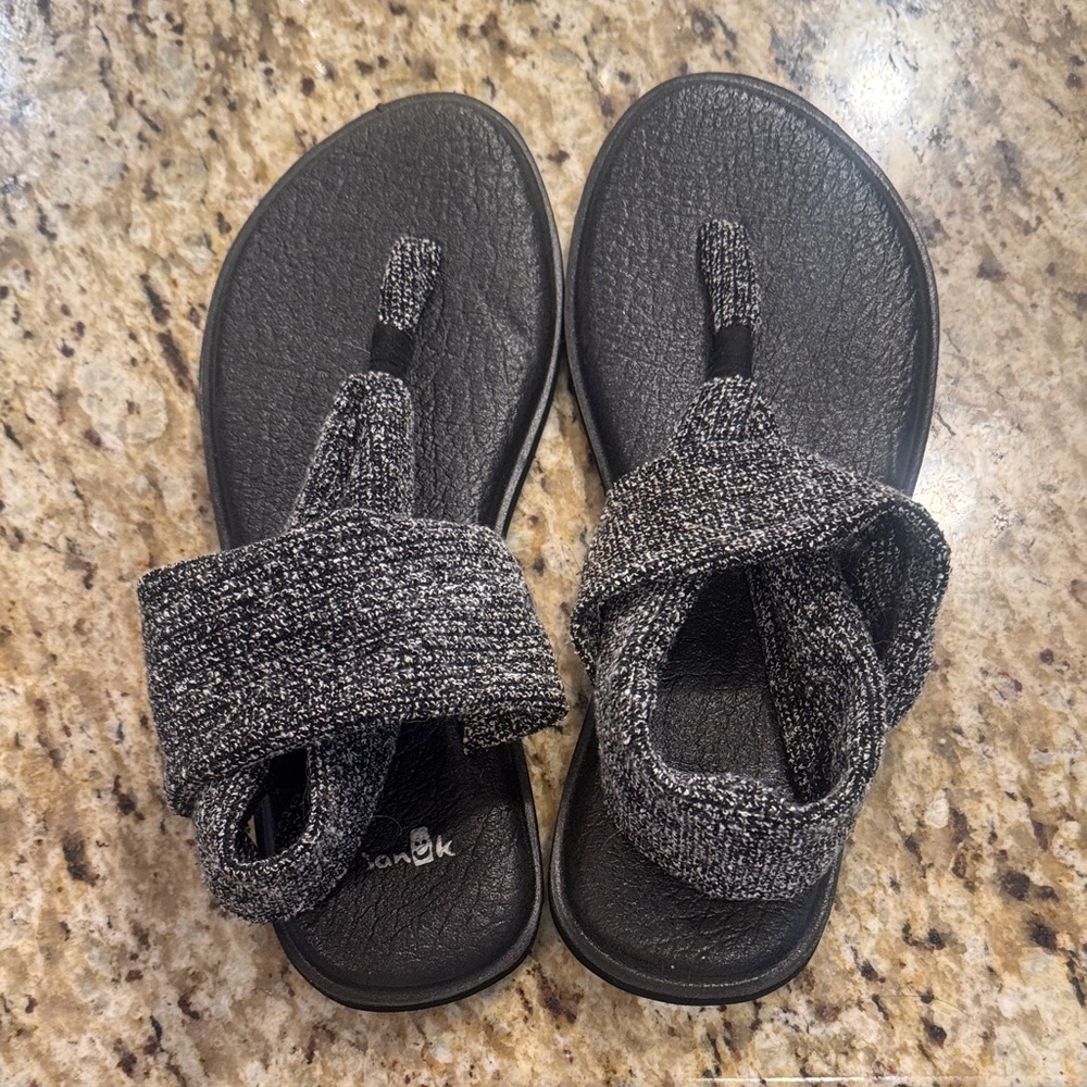 Sanuk Yoga Sling Sandals Women’s Size 9